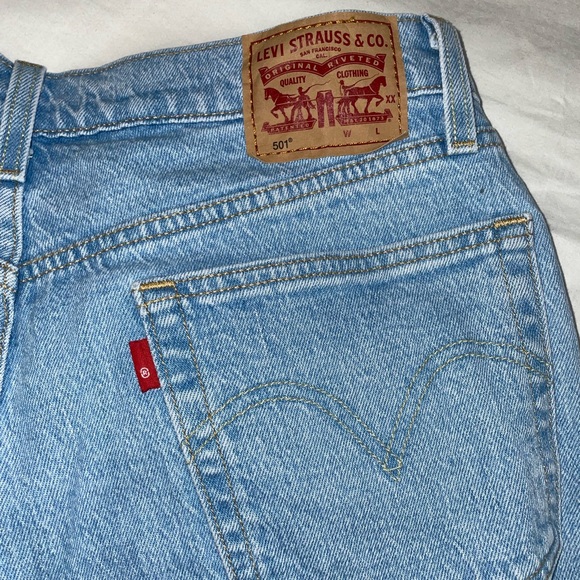 Women’s Levi 501 high rise cropped straight leg jeans size 30 - Picture 5 of 6